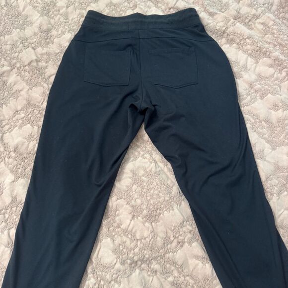 Athleta Midtown Jogger Pants Black XS- excellent condition - Picture 3 of 9
